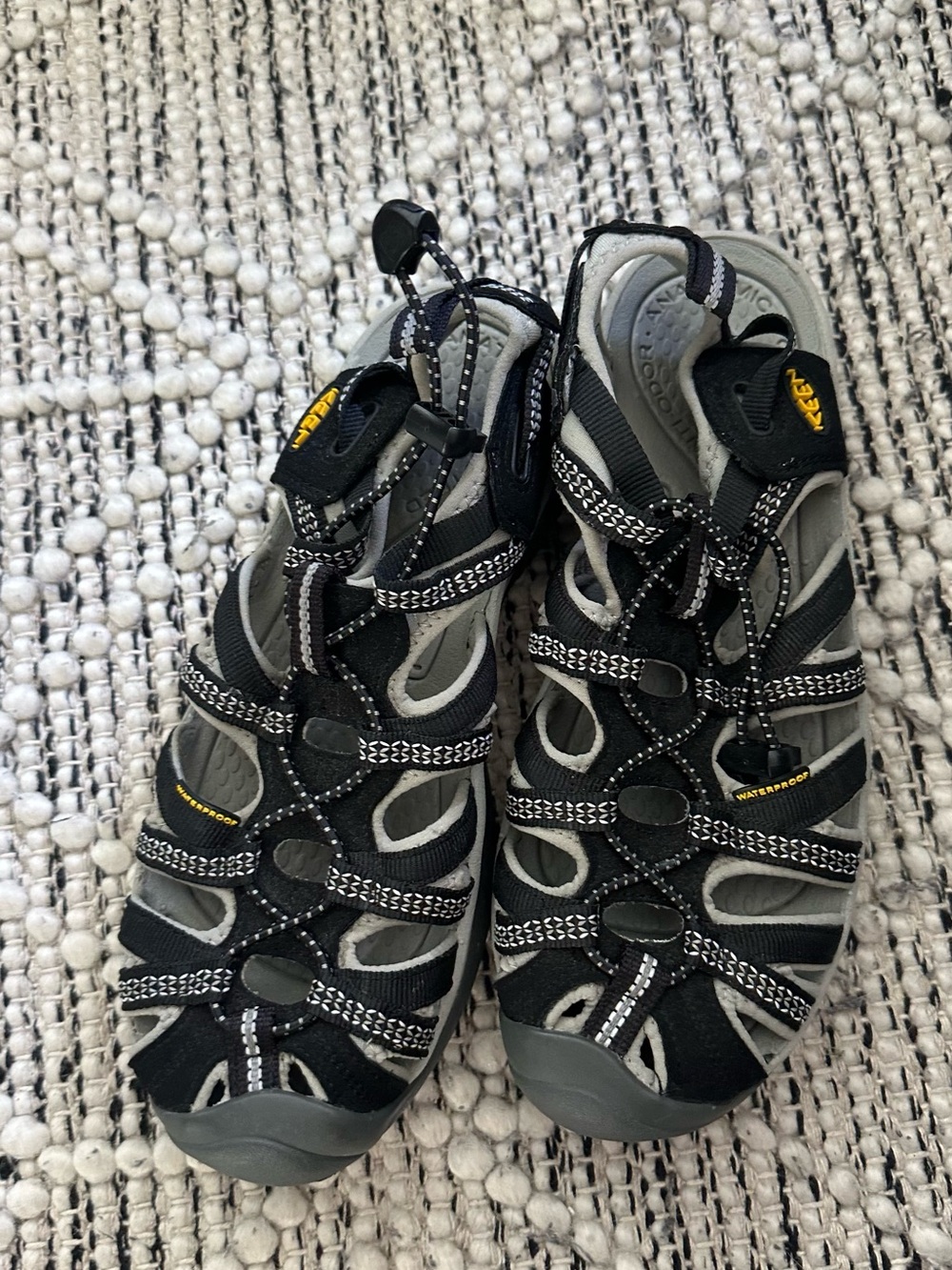 Keen whisper sport sandals 7.5